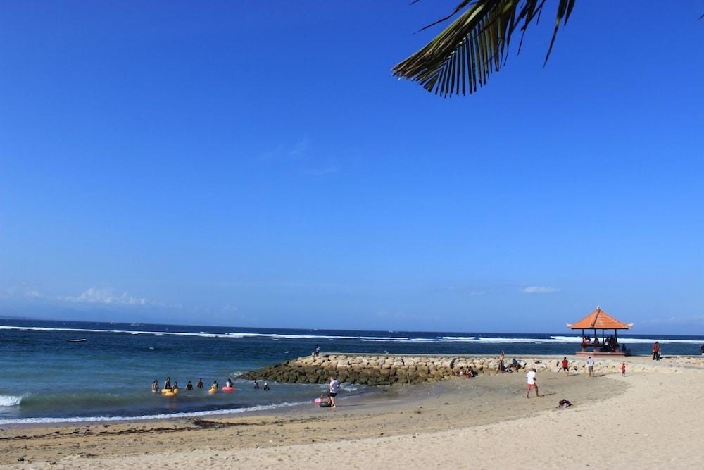 迪旺卡海滩度假村酒店 サヌール 外观 照片